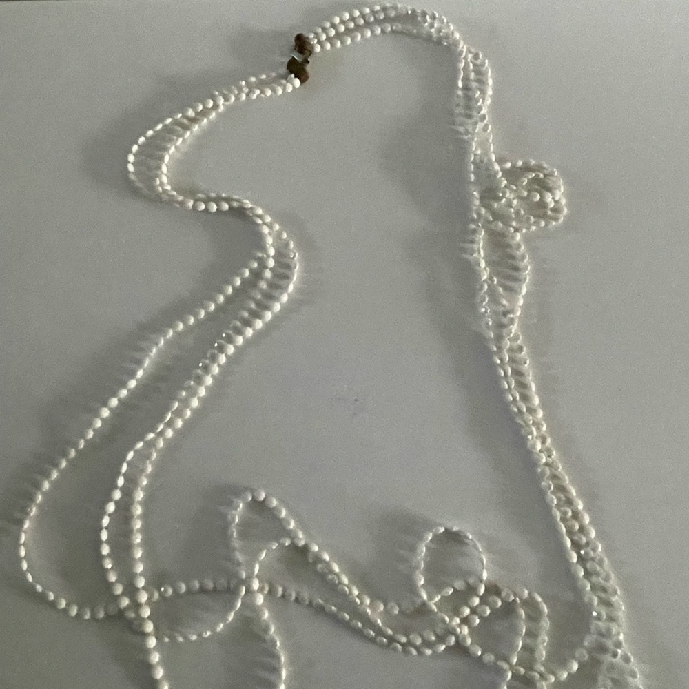 Vintage Womens Retro White Bead Wrap Necklace 52” Pin-Up - Picture 5 of 8